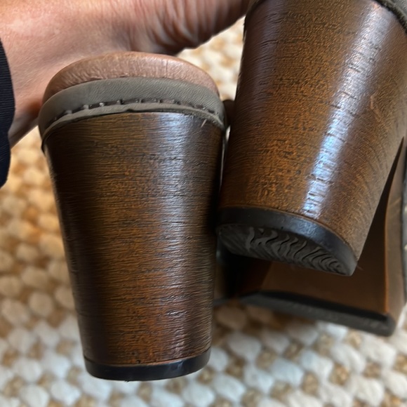 Dansko sling back clogs - sz 40 - Picture 6 of 8